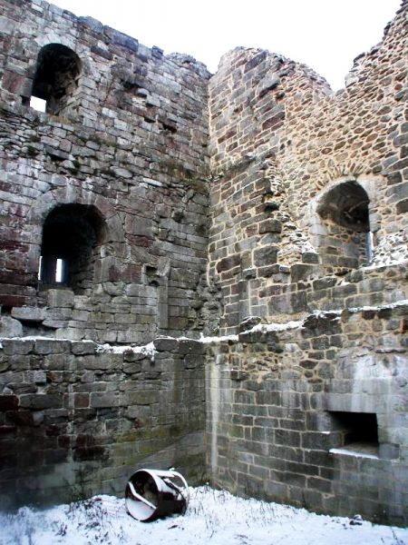 Soubor:MIS00035702-primda-tc-hrad-f-petr-sokol.jpg